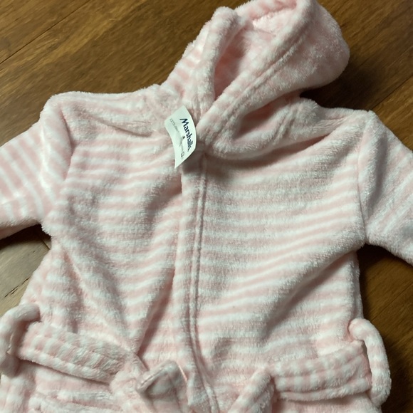 NWT Modern Baby Soft Pink Striped Baby Robe 0-9 Months - Picture 4 of 9